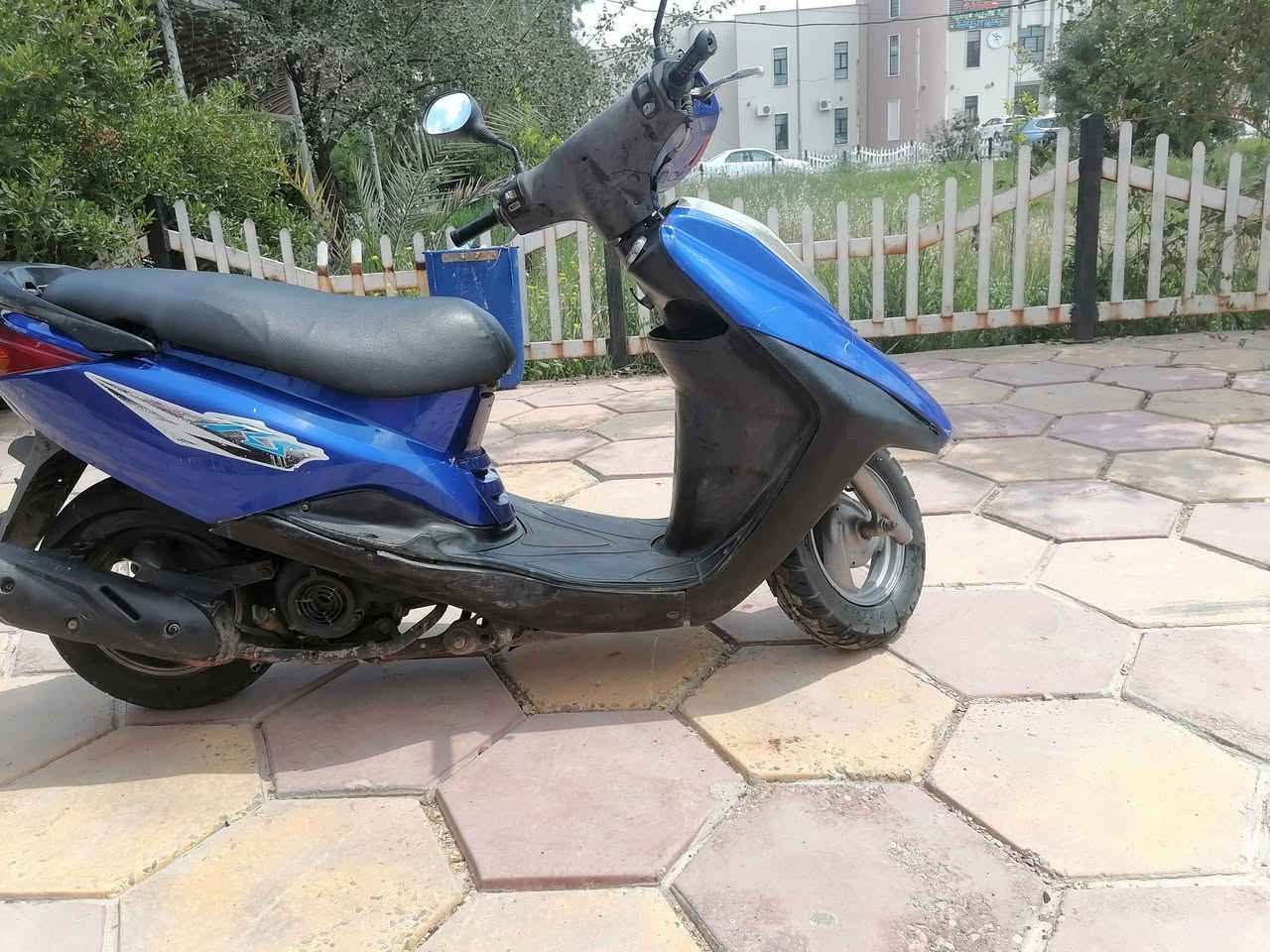 السلام عليكم بريز للبيع السعر 450 وبيها مجال قليل دراجه مجفته جديد مصار فتره مكينه ناعمه وخير من الله مكان ديالى خان بني سعد رقم هاتف ***********
