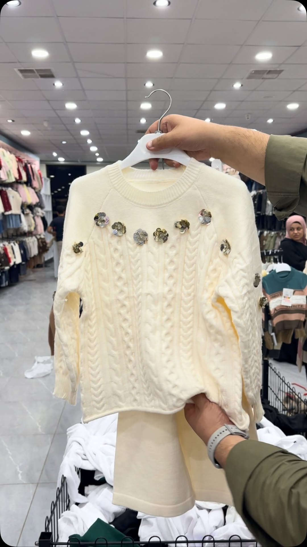 سوت صوف بناتي • شتوي • مقاسات ٦-١٢ سنة