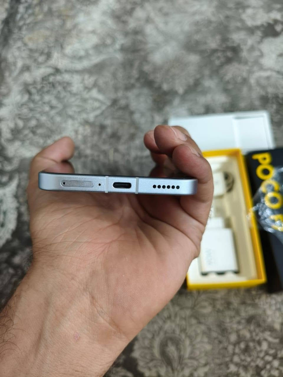 Poco f7 5g
فرۆشتن و گۆڕینەوە

  زەمانی شەریکەی نزیکی ١٢مانگی ماوە

0️⃣ %٩٩خاوێن بەهەمو شەرتو زەمانێک 
1️⃣کامل ئەشیای خۆی لەگەڵە
3️⃣زاکیرە  512گێگا و ڕام 12+12 گێگا 
4️⃣بۆ هەمو یاریەک ئاگرە ١٢٠ fps
5️⃣باتری     / 6500. 90 وات 
6️⃣ snapdragon 8s gen4  🎆
7️⃣ip 68 
 نرخ  525هەزار قفڵ تکایە معاملەی مەکە

***********  وەتسئەپ أربيل, العراق

