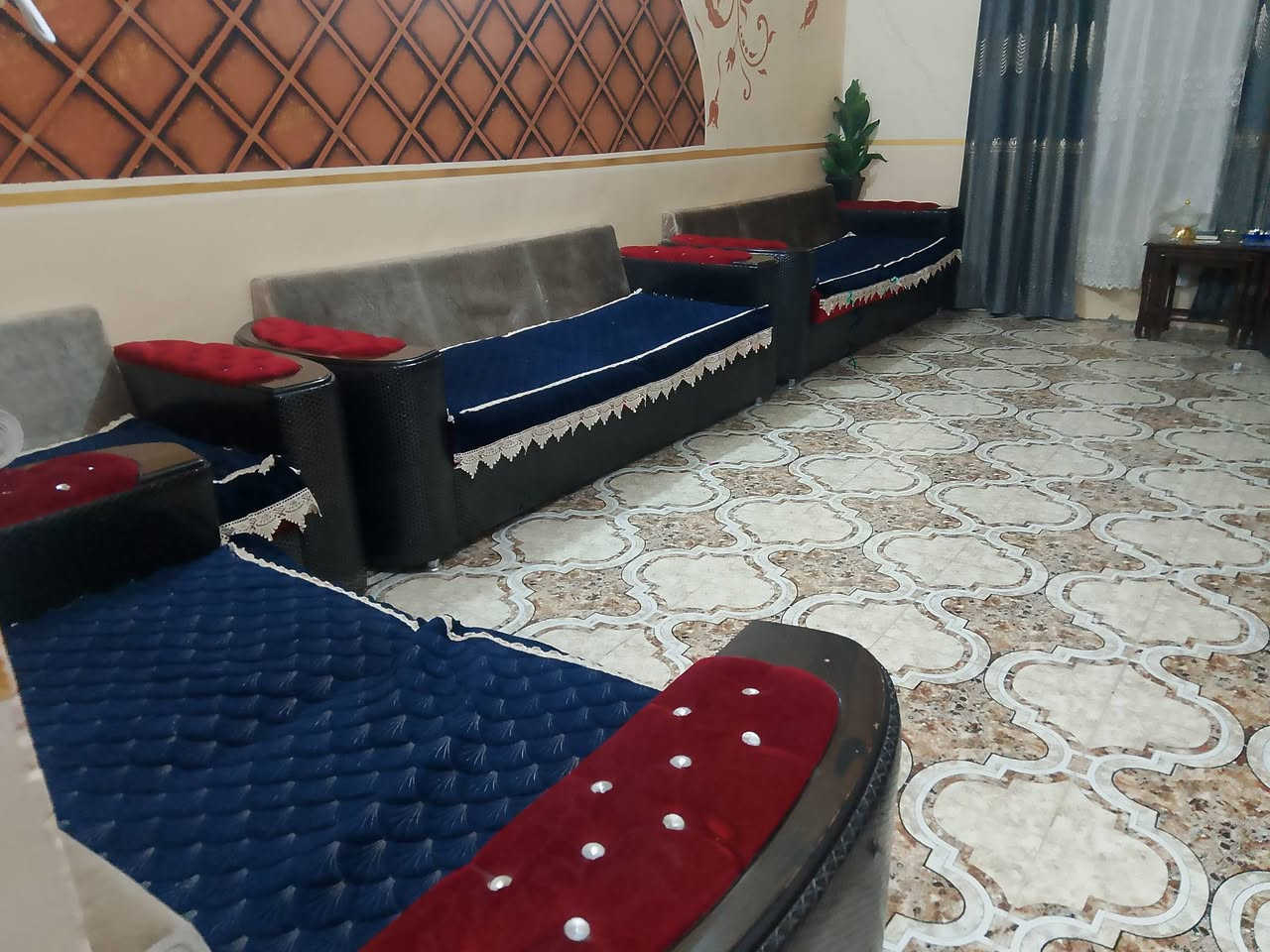 السلام عليكم يوجد قنفات للبيع جدد مستخدم شيء قليل
لون حلوو

خوش نوعيه 

7 امتار 

السعر 425 وبي مجال 

نوعيه ثقيل 

الاستفسار اتصال  ***********

اوتجي خااص
