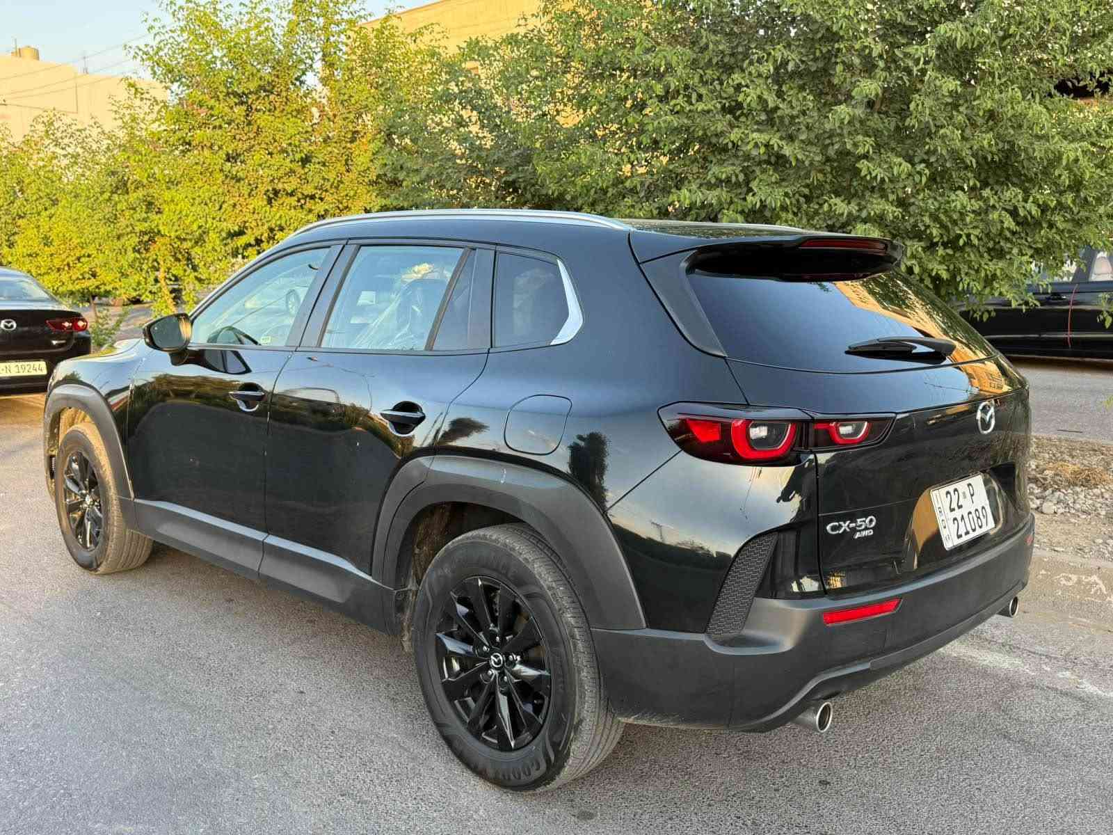 مازدا ٢٠٢٥AWD رةنكي رةش فوول بي بانوراما ٢٨ هةزار ميل رويشتووة بونيت و جاملغى بؤياغه بئ ناو گرتن ايرباگى ته قيه ده شبول و سوكانى بيلادى گؤرايه .  سعرى ١٩٠ وه ره قه مه جاليكى كه م

***********
*********** أربيل, العراق
