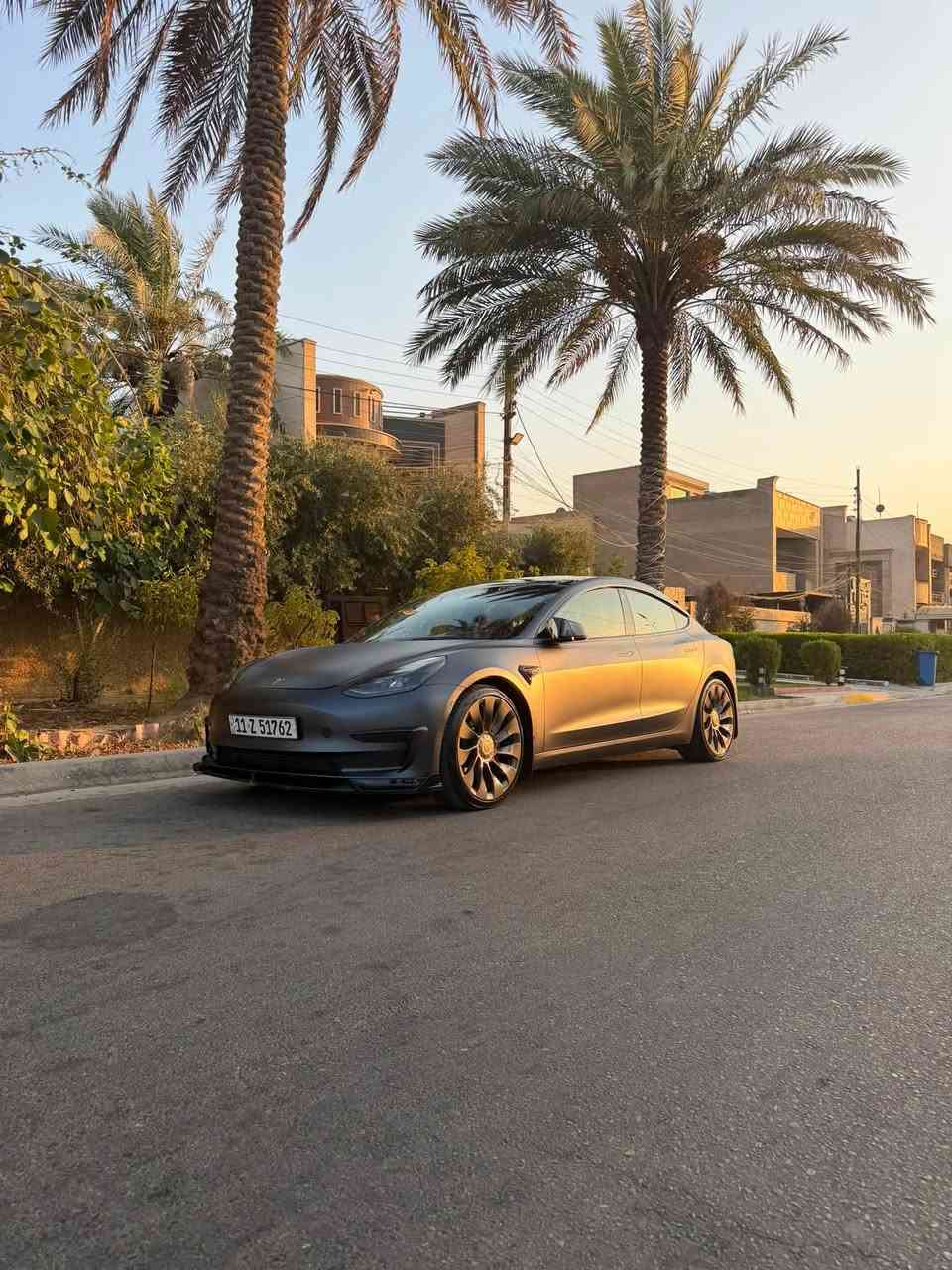 تيسلا مودل ٣ بيفورمنس
السلام عليكم 
تيسلا مودل 3 بيفورمنس للبيع فقط اعلى فئة ٢٠٢٣
السيارة بيهة قطع صبغ اني ابيع حزام ايرباك دركة وبردة فقط
السيارة جديدة بمعنى الكلمة تراي زيرو ومصروف عليهة كلش هواي
السيارة مغلفة ppf طافي يم اوتو شيلد 
ميحتاج احجي المواصفات لان معروفة 
عليهة سستم لدات الياف خاص بالتسلا 3 كامل متكامل
بردات سلايد روف 
داخل كاربون 
تخم تايرات بيرلي p zero تو سايز 
راديتر ومروحة بلادية 
مكفولة بطاريات ماطورات وانفيرتر 
السيارة اون لاين
السيارة بدون اي مسج بدون اي عطل بدون اي نقص بدون اي مصرف
السيارة ع ايدي اني مستوردهة واني مصلحهة كلة قطع اصلية السيارة متعوب عليهة كلش وبالعافية ع الياخذهة السيارة احلى من الصور 
ماشية ٦٤ الف كيلو 
السعر ١٧٥ وبيهة مجال قليل 
مكاني بغداد السيدية 
***********
