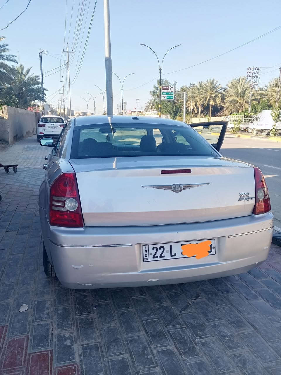 اوماما 2010  للبيع اربيل خصوصي بسمي الوكاله  بيها منظومة زنون عالي  سيارة مال جناي سعرها  ١٠٠ وبيها مجال للشراي مكينة 3500 مكفولة تبريد ذلج  استفسار اكثر واتساب *********** مكان السيارة كربلاء سيارة مامشتغلة خط مال بيت بيه تللاث قطع صبغ وبيه شويه بل الجملغ الأمامي
