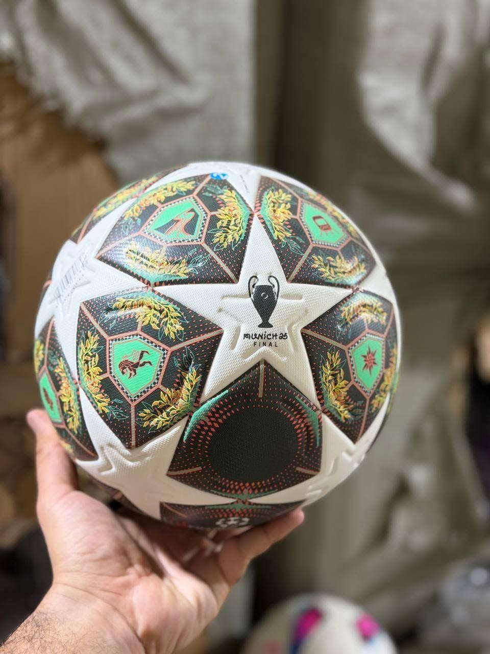 القطعة ب 19 ويه التوصيل
كره كبس اصليه شرط الفحص 
إذا مو اصليه ترجع 

قياس 5 

موجود توصيل لكل العراق

الرقم/ ***********
