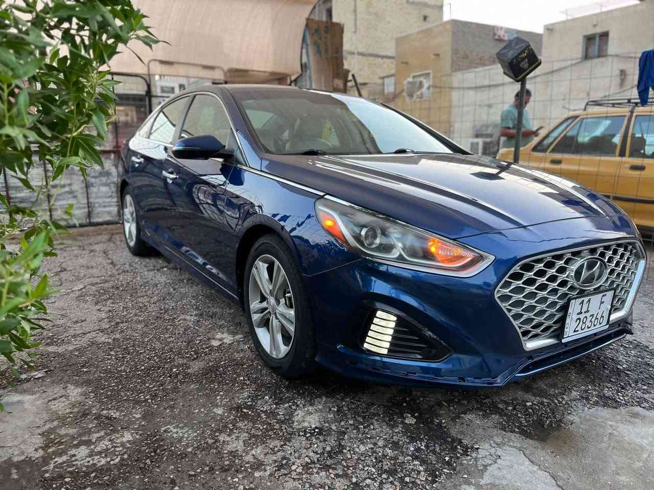 السلام عليكم 
سوناتا 2019
مكينه 2400
رقم بغداد الدولي 
فووول موصفات 
بصمه 
شاشه ابل كار بلي 
كشن كهرباء 
كشنات تدفئه
كأمره دواره 
جنطه كهرباء 
رادار 
نقطه عمياء 
أشاير بل مري 
شاحن واير ليس 
فول تحكمات استيرن 
قطعتين تبريد 
وبعد بيه هواي موصفات 
حادثه/ ربع البنيد مصبوغ  
مكان السياره / بغداد 
رقم الهاتف /***********
السعر / 128 و بيها مجال بسيط
