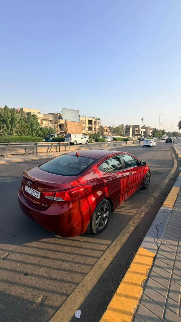 سلام عليكم
النترا 
٢٠١٢
كندي
فوللل 
مكفولة من الصبغ وتبديل
ماشيه ١٦٥ حقيقي ! 
فتحة
تدفئة كشنات 
تحكمات
شاشة
كاميرا
داخل بيجي
تبريد بيانو
السعر90 مجال بسيط 
***********
***********
