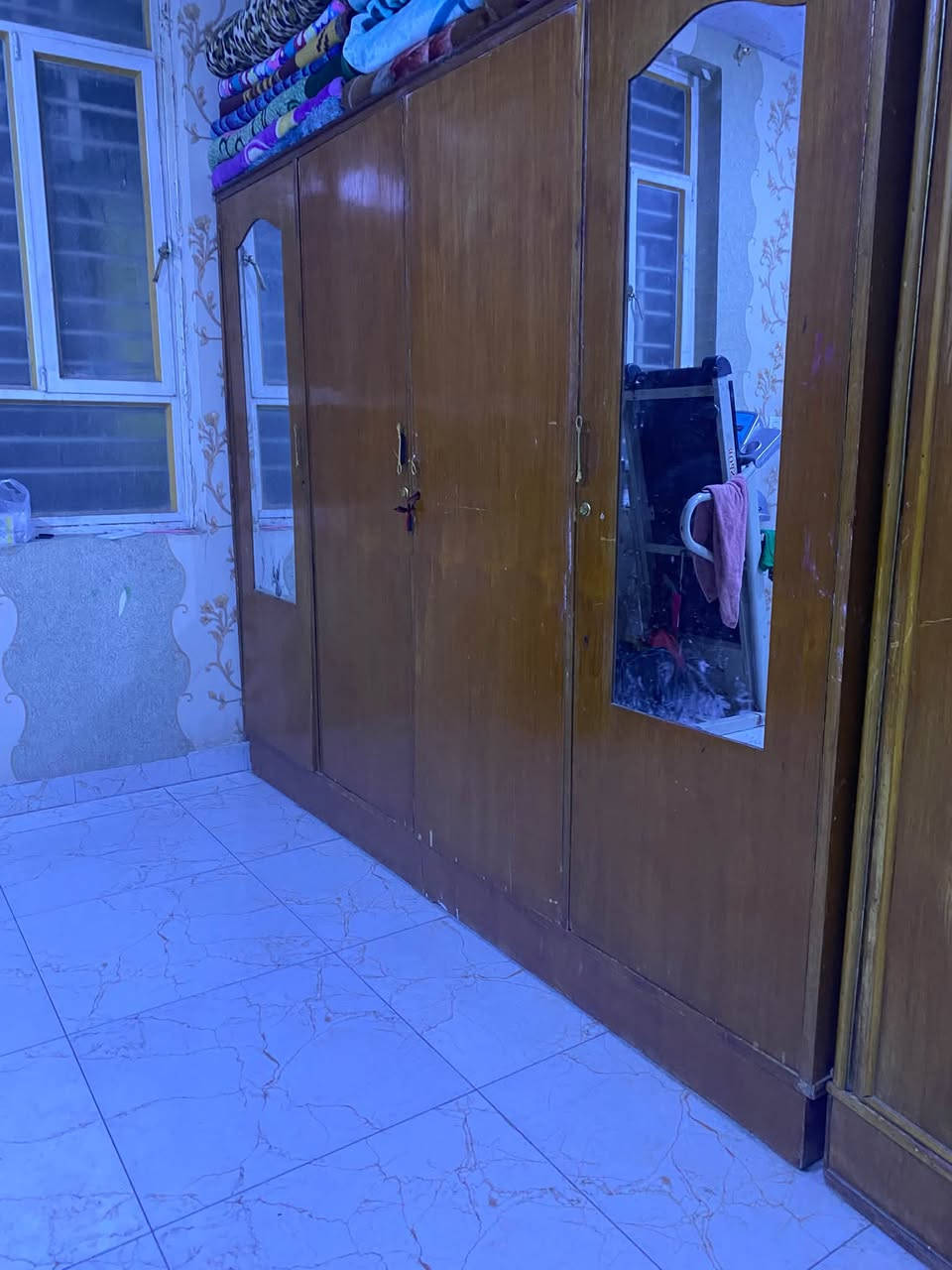 السلام عليكم الكناتير للبيع الرقم ***********
