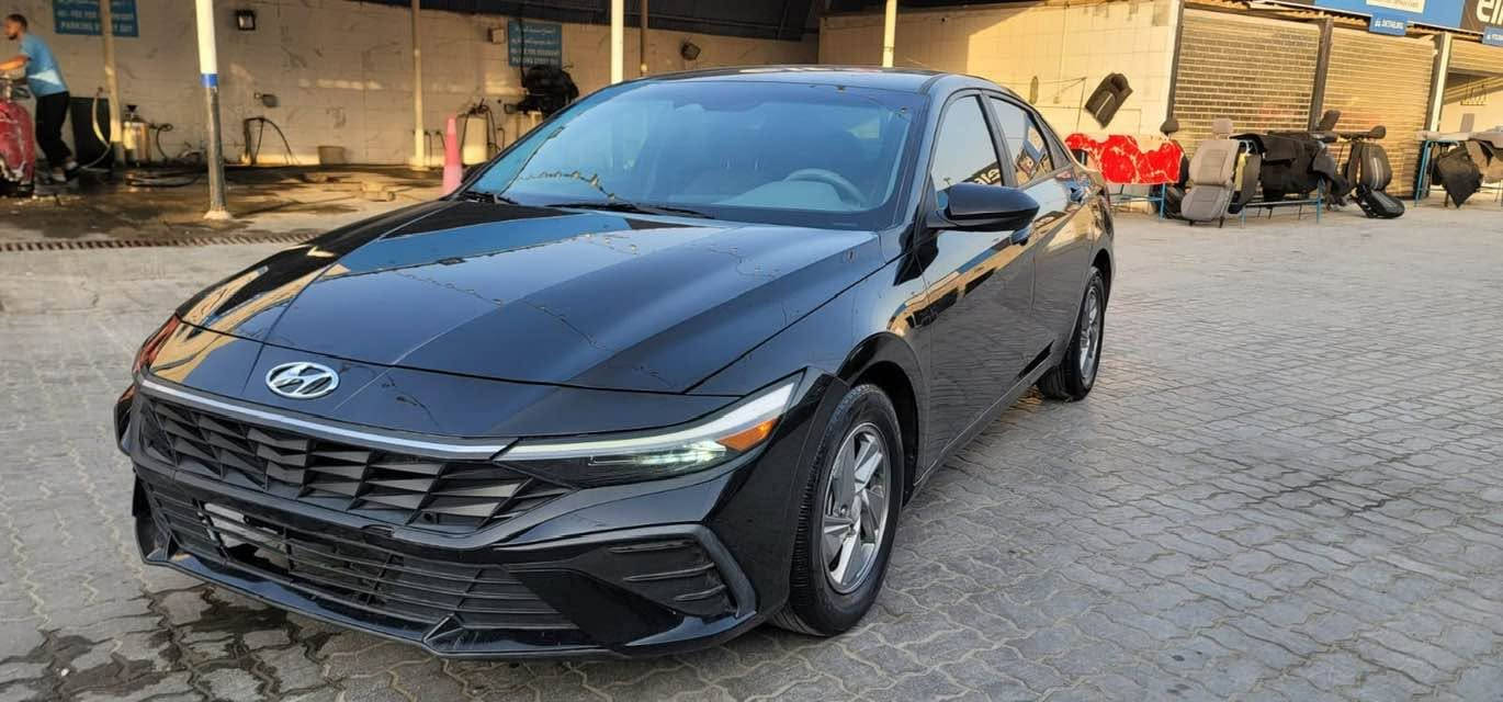 النترا 2024 مشحونه للبصره 
واصل ميناء 92

نص مكتوب في الصور:
- BIDCARS