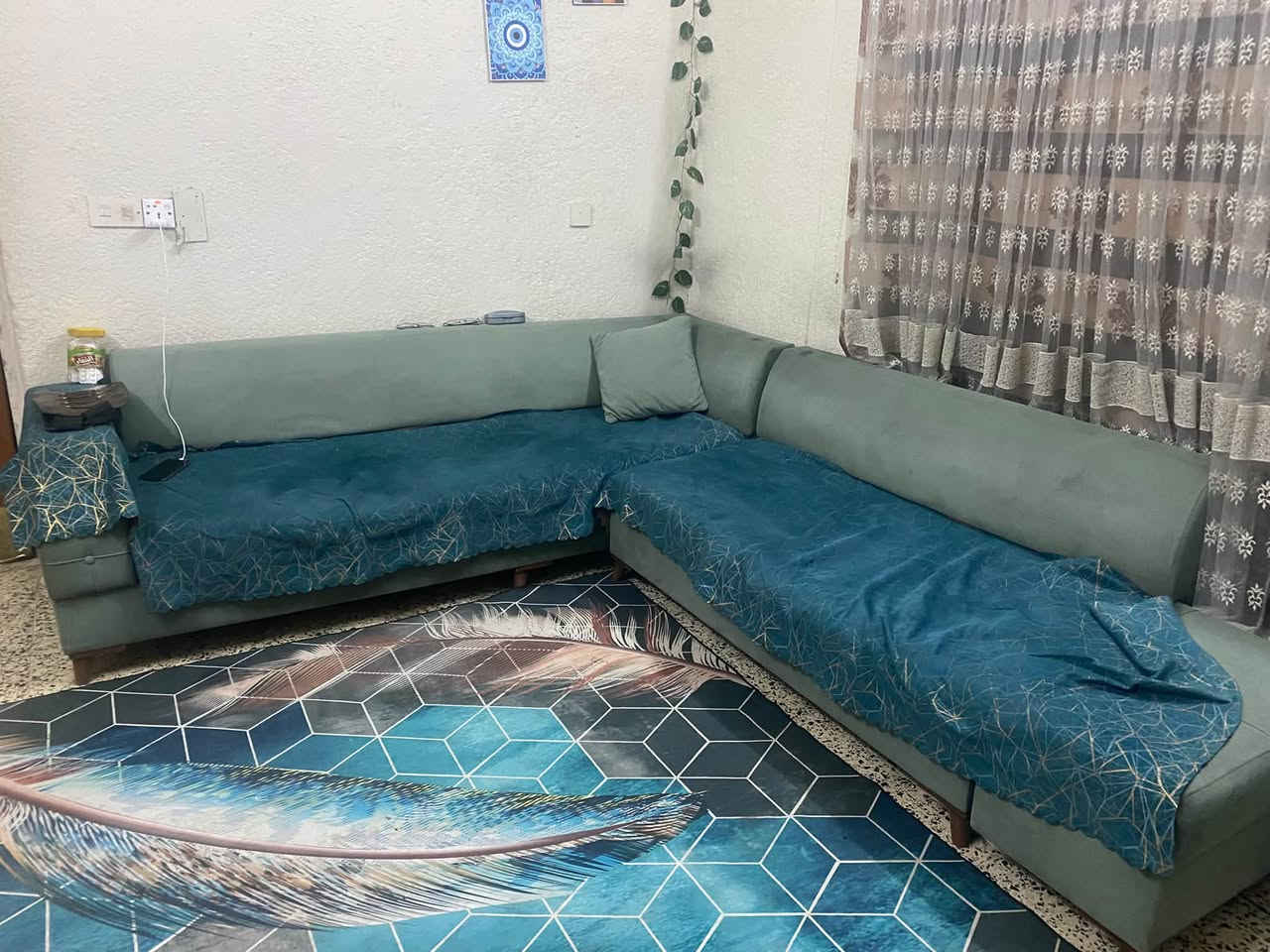 خم كورنر 7 مقاعد للبيع بدون اي اضرار حتى قماشه بعد جديدسعر 225 مكان م الصدر رقم ***********
