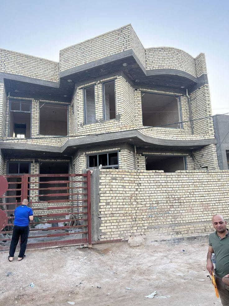 يوجد لدينا كوادر تسليم هيكل كامل ابلوك أو طابوك تريد نقد تريد نضام اقصاد مناطق البصره فقط شغل درجة اولى ويكون لشغل حسب لاتفاق ولنضام اتصال او وتساب ***********
