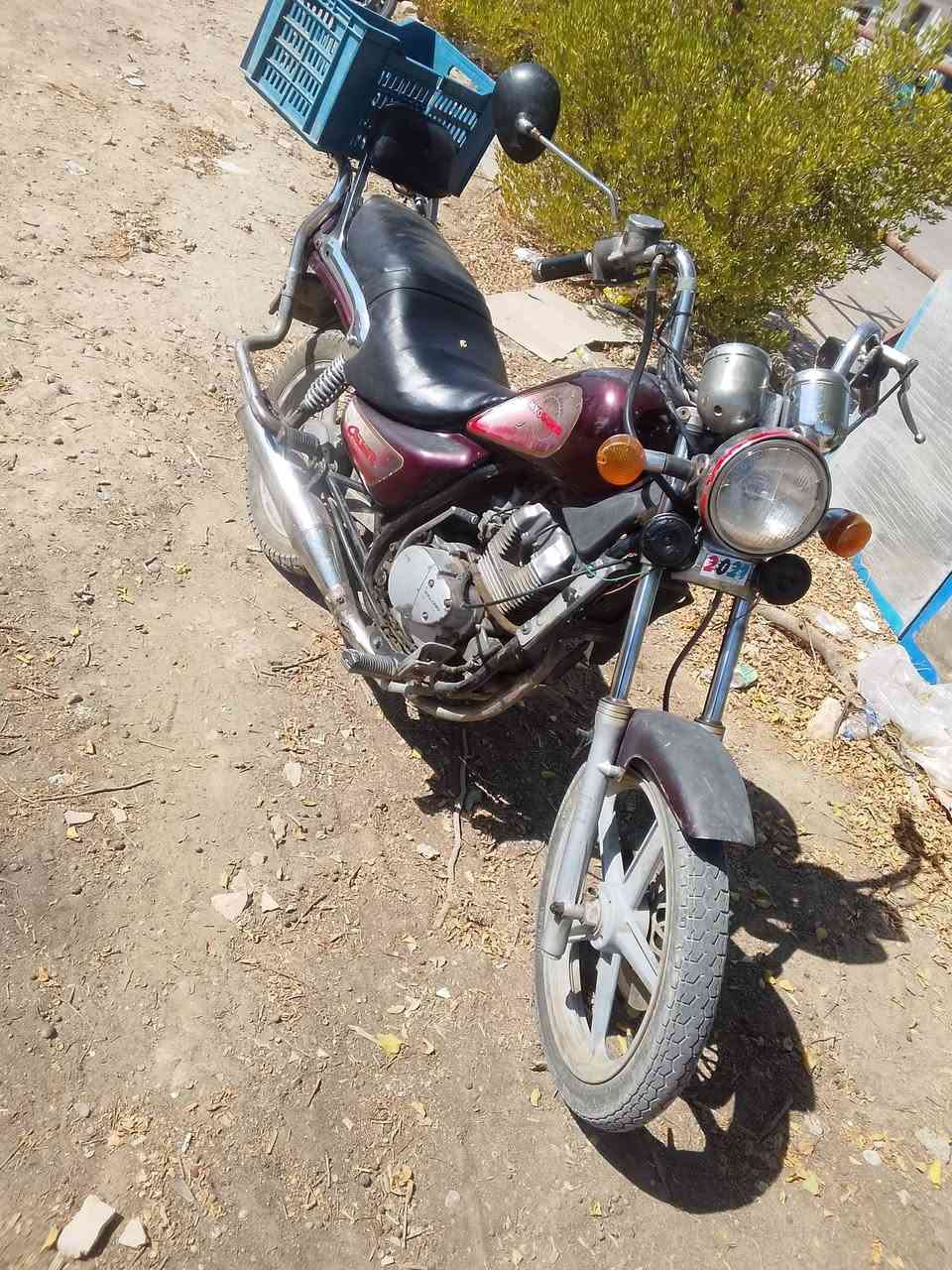 السلام اخوان ماطور هارلي 4 ولف لبيع السعر 350 وبيه مجال ***********
