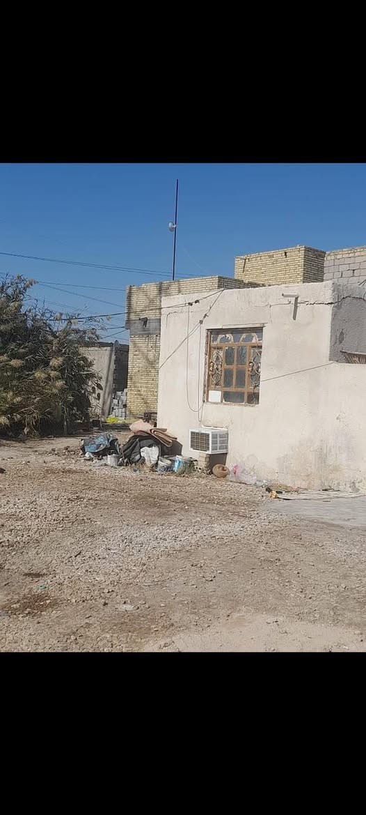 قطعة للبيع بحي النفط زراعي مساحة 200شارع المشتل بيه مكاتبة وقرار محكمة وبيه اساس حجر ابيض ***********
السعر15مليون وبيه مجال بسيط
