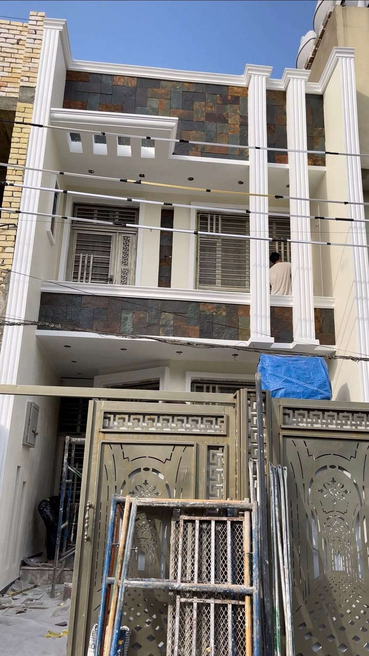 وجهات خارجية صبغ وديكور شغل درجة اولى للاستفسار يرجى الأتصال بالرقم ***********
