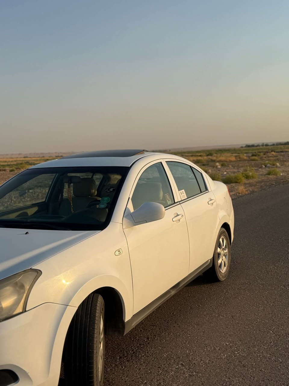سەیارەی E5 مۆدیل ٢٠١٤  گێر و مەکینە بە شەرت چوار تایەی تازەی لەسەرە  سەنەوی تازەیە تا ٢٠٣٠  کۆبۆنی بەنزینشی هەیە یەک دەرگا و جاملغێکی هەیە بۆ نرخ پەیوەندی بکەن 
*********** Singapore
