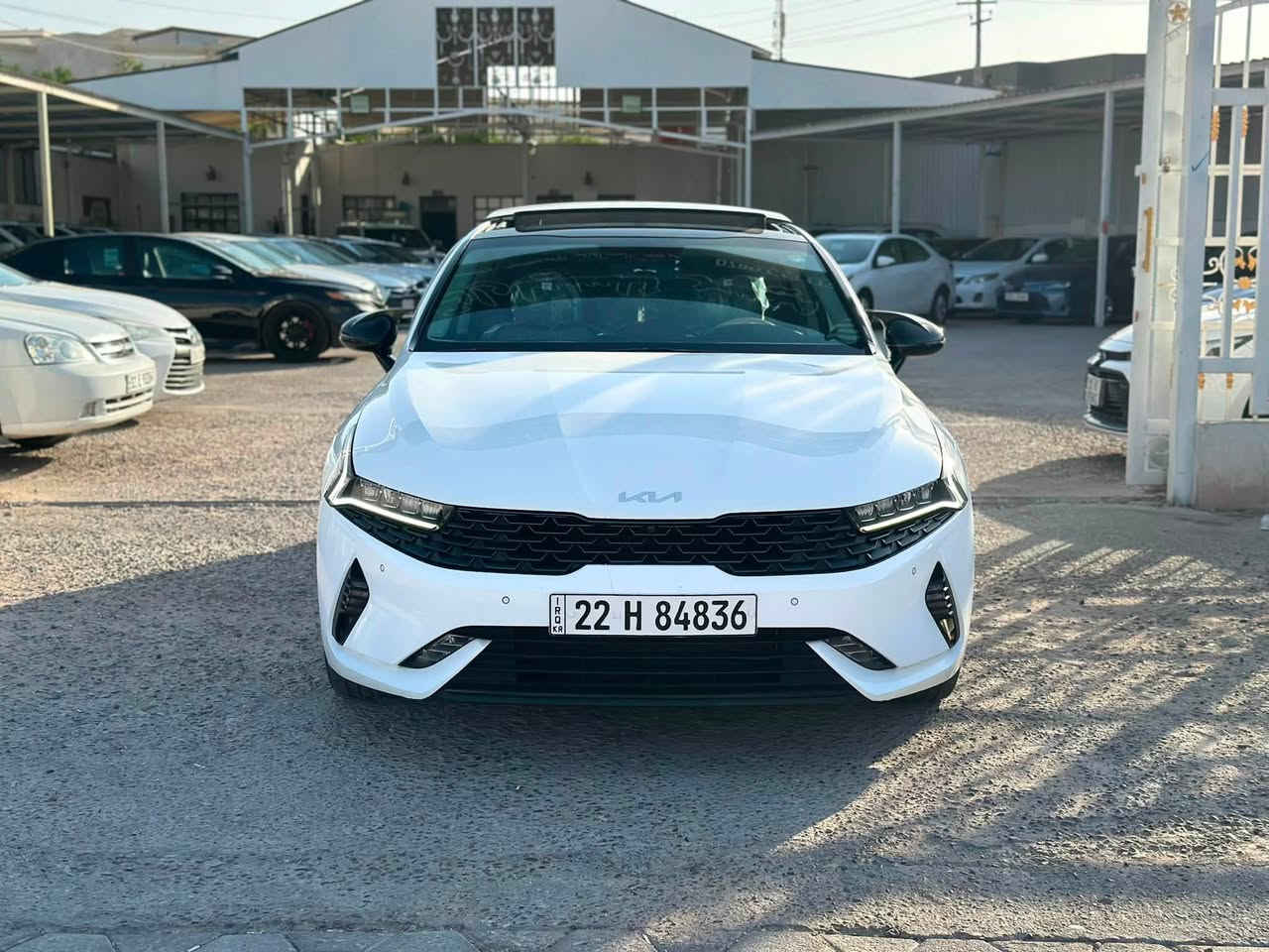 كيا K5 2023 خليجي 🤍

للبيع كيا K5 موديل 2023 خليجي، ماشيه 38الف كيلو. 

المواصفات:

* محرك 4 سلندر 2.5 لتر.
* تشغيل بصمة (Smart Key).
* فتحة بانوراما.
* شاشة لمس كبيرة.
* كاميرا أمامية وخلفية.
* حساسات أمامية وخلفية.
* مقاعد كهربائية.
* تحكم بالمقود.
* مثبت سرعة ذكي.
* رادار أمامي.
* نظام المحافظة على المسار.
* تحذير النقطة العمياء.
* شاحن لاسلكي.
* Apple CarPlay وAndroid Auto.
* إنارة LED.
* مكيف أوتوماتيك ثنائي التحكم.
* جنوط رياضية ألمنيوم.

السيارة نظيفة جداً، جاهزة للاستخدام ولا تحتاج أي مصروف، والفحص خير دليل.

📍 عنوان المعرض:
الأنبار - الرمادي - شارع المعارض.

📞 للاستفسار يرجى التواصل على:

***********
