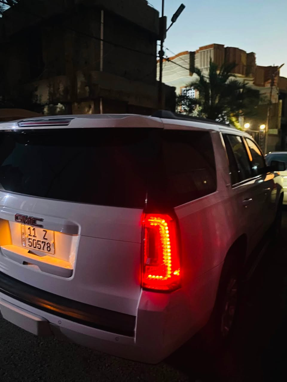 السلام عليكم
GMC YUKON
2015
بيها صبغ الجاملغ وشبر بلبنيد 
السيارة فول مواصفات slt
نضيفة حيل 
تحويل ثاني يوم
رقم بغداد
العنوان الأنبار فلوجة
للاستفسار ***********
السيارة معروضة بـ275وبيها مجال بسيط

