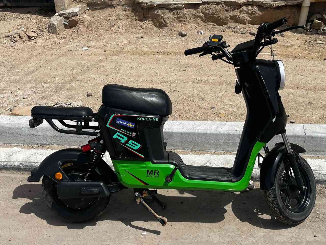 السلام عليكم دراجة R9 للبيع 2025 بدون بطاريات
دراجة كلشي ما بيها تشد بطاريات وتطلع بيها 
وكلشي موضح بالصور 

سعرها 175 

مكاني البصرة الزبير - *********** واتساب
