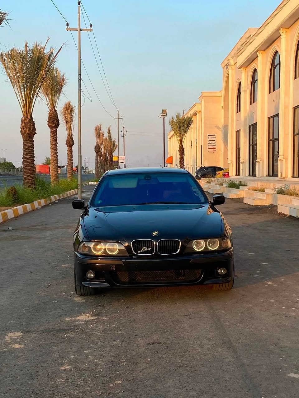 للبيع/Mصقر
سيارةجاهزة ومتعوب عليها ومُدامة بالكامل، المواصفات والنظافة مثل ما موضح بالصور:
​🔹 الموديل: 2001 (صقر)
🔹 المحرك: محرك 28 جديد
🔹 الرقم: أربيل
🔹 السنوية والهزة: جديدة وجاهزة
🔹 التحويل: تحويل مباشر ثاني يوم
​✨ المواصفات والنظافة:
▪️ الداخلية: كشنات جلد + كشنات تحكم كهربائي
▪️ التبريد والتدفئة: شغال شاشة / تبريد قطعتين
▪️ الأمان: أيرباك بالستيرين + أيرباك بالدشبول + أيرباك بالبوب
▪️ الجمالية والإضافات: ويل M + السيارة كلها M + جنطة بصمة
▪️ الإضاءة: لايتات زنون + بلاجكتورات زنون
▪️ المكانيك والخدمة: صدر أمامي وخلفي جديد بالكامل + تايرات جدد
​📲 للاتصال ومعرفة السعر، التواصل على الرقم التالي:
📞 [  الهاتف*********** ]
