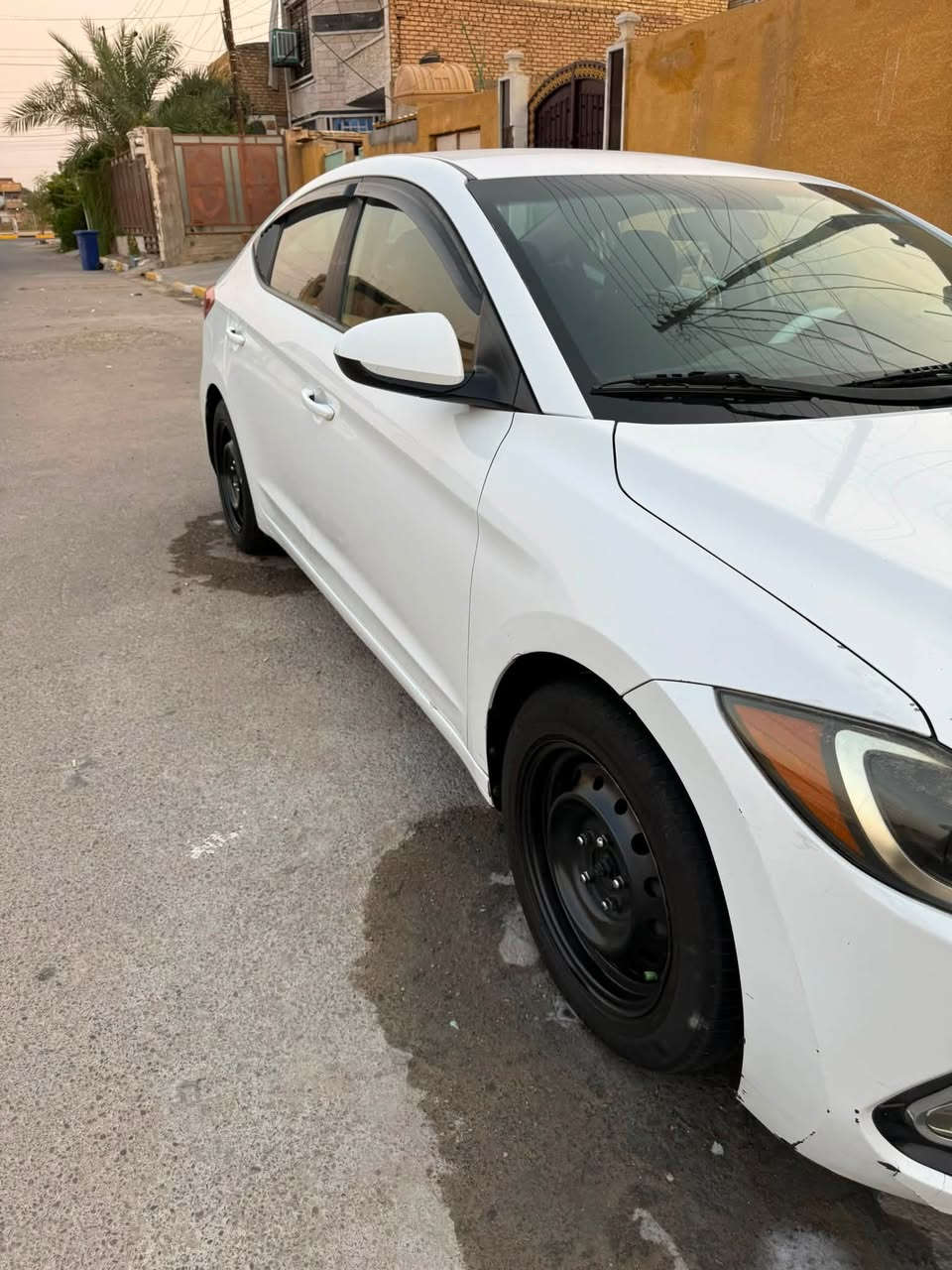للبيع النترا 2018 حادثها فقط جاملغ ايسر مبدل بدون دواخل  سياره بدون صبغ بدون بارد مكينه 2000 دوش كير AT كفاله كير ومكينه سياره جاهزه صدر جديد تخم تاير تبريد ثلج بيها ملاحظة تكشير حافة بنيد كد اصبع موضح بالصور  سعرها 115 الشراي يتصل  وبي خير ويدلل مكاني بغداد الحسينية ***********
