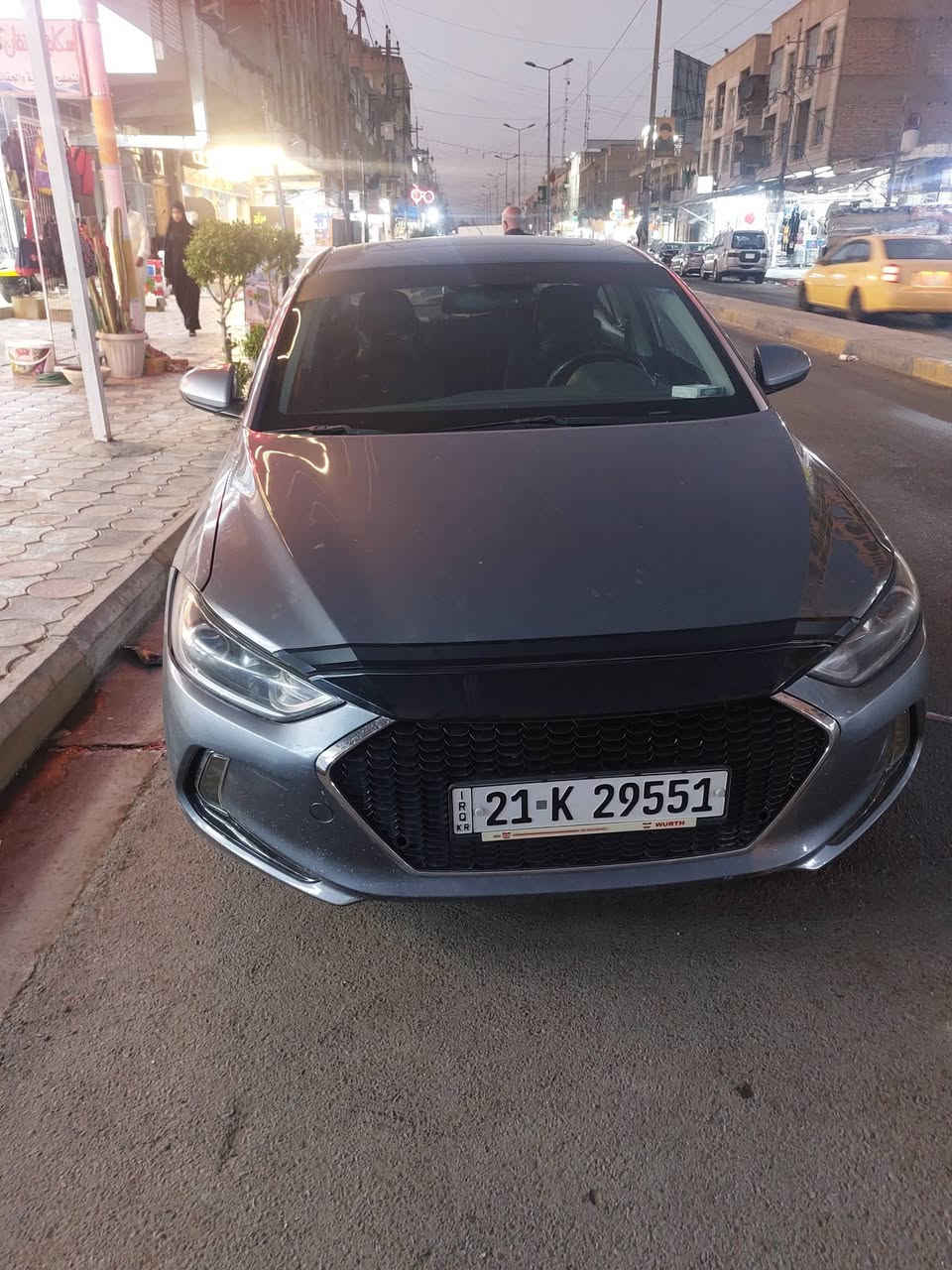 سلام عليكم  النترا موديل ١٨ امريكي حادثه بس بنيد صبغ بس بنيد والدعاميات  السياره فول ماعده كراسي عادي كير محرك ابلاد  ماشيه ١٣٨السعر ١١٥ تليفون ***********
