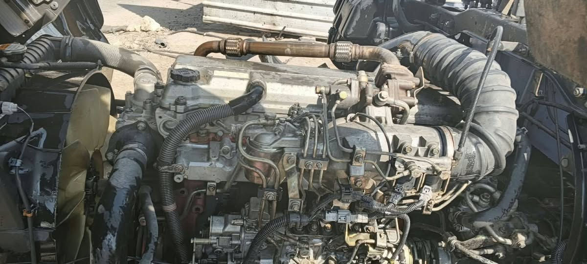 للبيع هينو شيطان كرين رقم بغداد موديل 2021  كتاب ثتبيت مكمل  تنزيل موديل محرك فول عادي اصل/ شاصي سته وربع تبريد طخم تاير كشن هواء كليه شغال كرين كراكو 3 سلايت كفاله عامة جهازه العمل الاتصال على الرقم ***********
