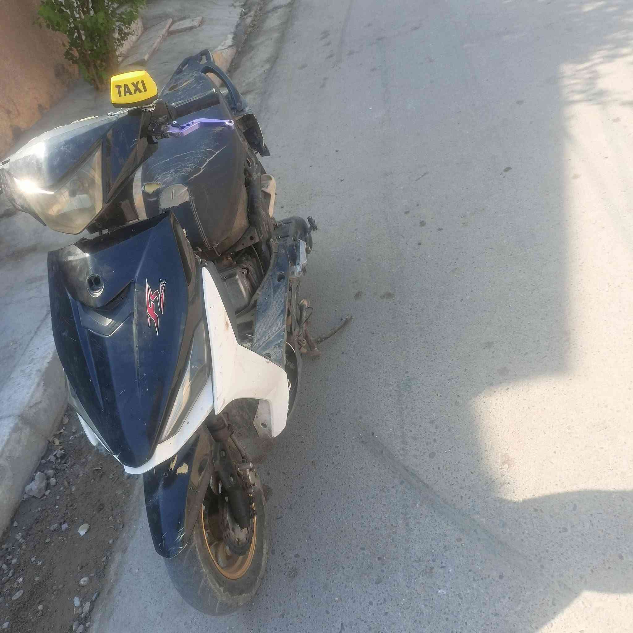 دراجه للبيع السعر 300 وبيها مجال يخابرني على هذا الرقم دراجه نقره الطائرات جدد ويانا جدد ماكينه نظيفه *********** واتساب
