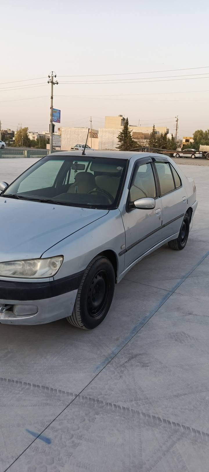 بیجو 306 مودیل 2001
رقم سلیمانیە سنەوییە حتی 2027 جدید 
هزە جدید براد جدید 
سیارە بسمی تحویل مباشر نفس الیوم
محرک Z6 کبیر درجە اولا 
محرک بدلە جدید 
گیرومحرک مزبوت بشرط 
تبریت عل سویچ ثلج 
کاهربایات کیچات لایتات هورن جامات کل شغال 
سیارە بدون صرب بدون معجون بس بونیت وسندق بس پمپ اثر جراد 
ڤیت پمپ بل قایدە بدلە جدید 
ماشاءاللە جوە سیارە هم حلو 
پاتری جدید سلف دیلمو جدید نگرە سلف شغال
سعر 30  ورق 
مکان چم چمال قریب کرکوک
رقم صاحب سیارە ***********
*********** بی واتساپ
