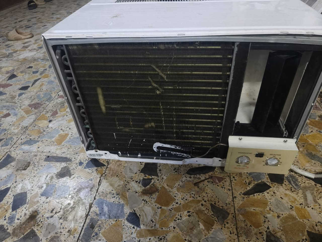 مكيف الوادي على شغل ما دخل تصليح نضيف سعر 225الف بغداد المشتل ***********
