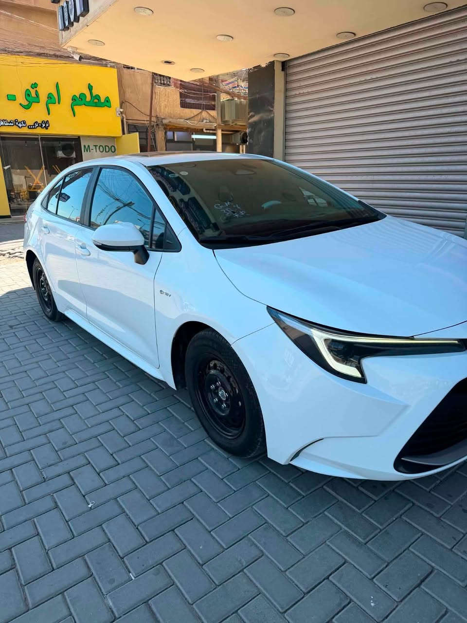 السلام عليكم
سياره كورلا صيني هايبرد شكل الامريكي للبيع موديل ٢٠٢٥
السياره نضيفه ع وضعها مال جناي نصبتها حلوه 
مواصفاتها معروف مواصفات الصيني
السعر 152
مكان السياره غزاليه
صاحب السياره ‭***********‬
