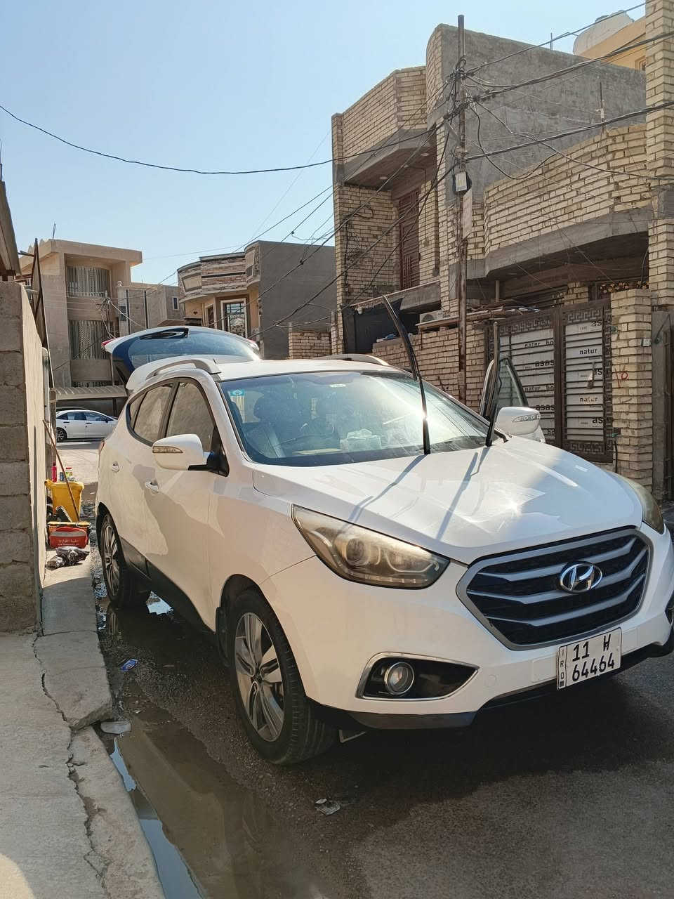 توسان 14 خليجي
مكينه 2000 دوش ماشيه 94 عدل السياره جديده وخير من الله 
السونار بلصور 
135 وبيها مجال لليتصل 
***********
