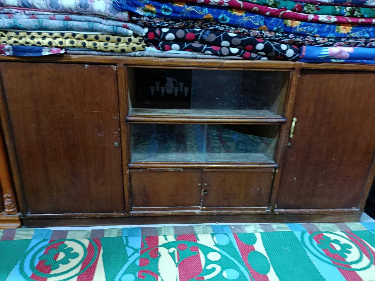 بوفيه • للبيع • سعر مناسب