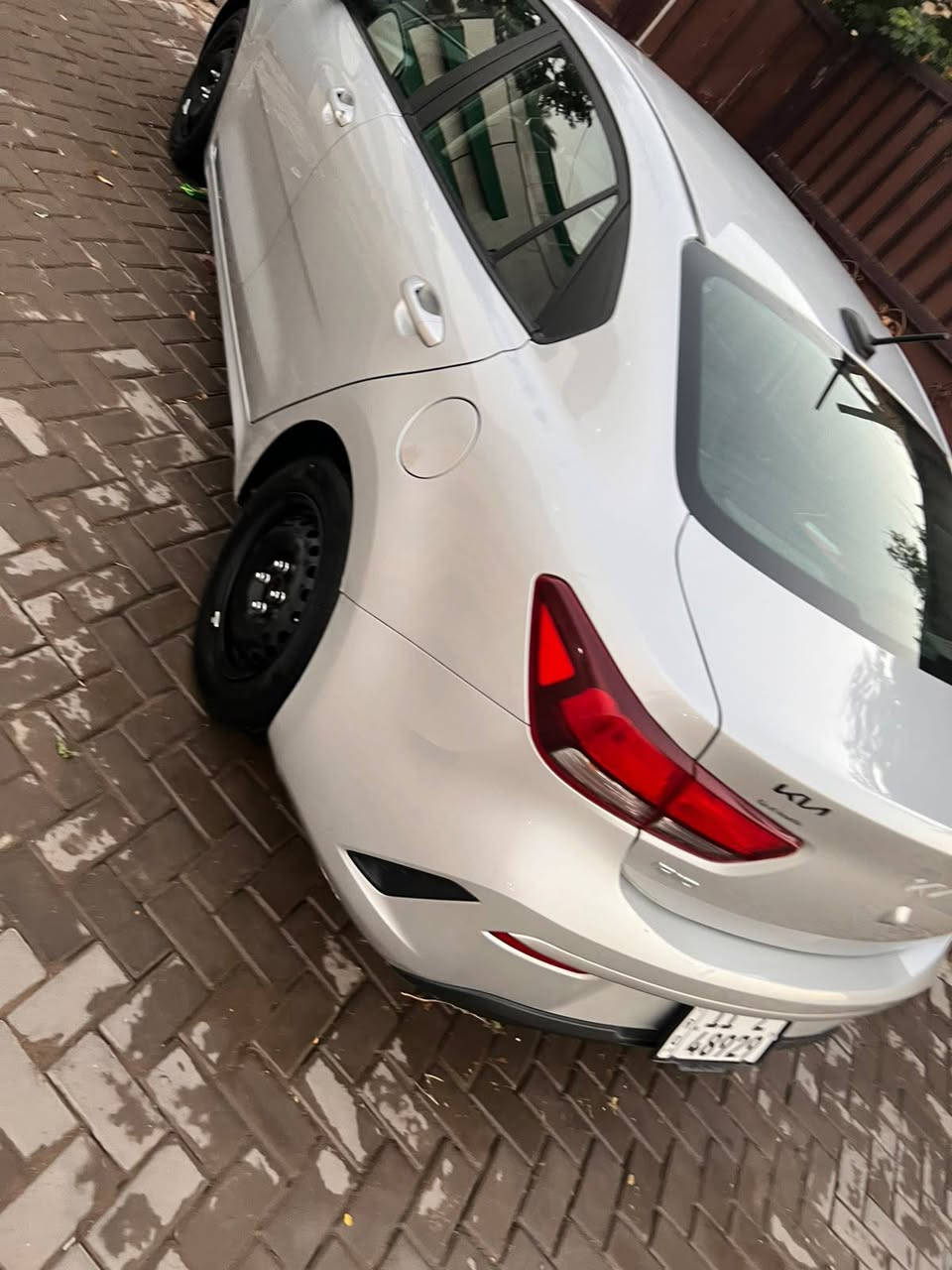 كيا ريو • وارد امريكي • ٤٠٠٠٠ كم
