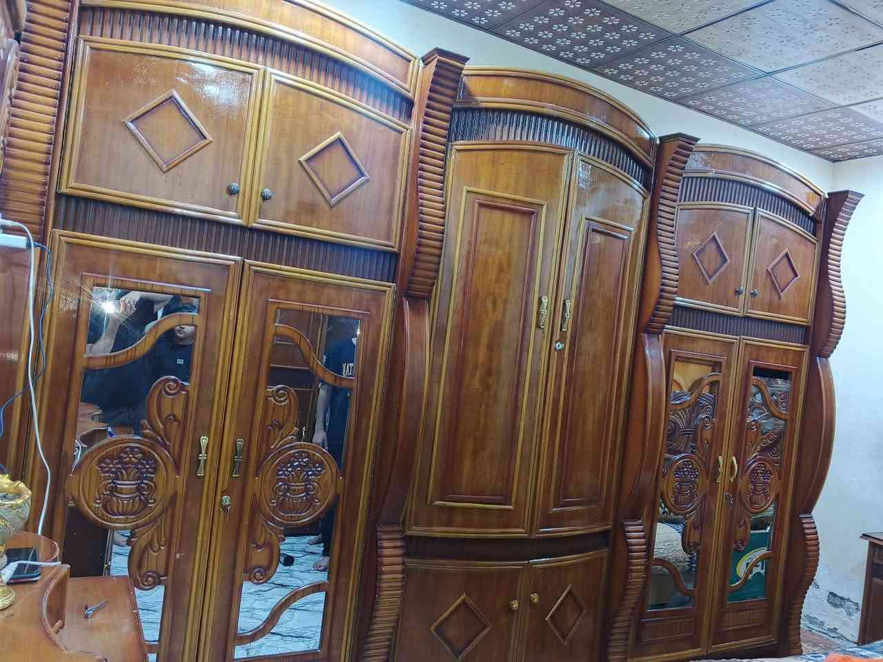 غرفة اخشاب 
للبيع السعر 900
القرنة الشرش شلهة الحسن 
***********

