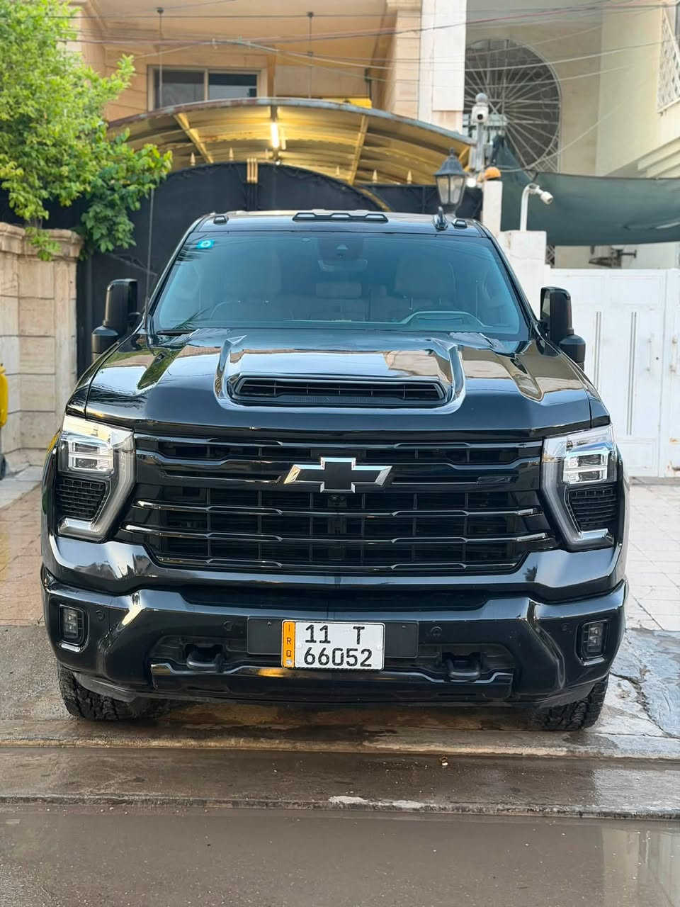 اعلى فئة والوحيدة
سلفرادو 2024 2500hd z71 LTZ أعلى فئة نسخه خاصه الشكل الجديد محرك 8 سلندر 6600تربو ديزل بدي قصير 

سلفرادو  مواصفات خاصه من الشركه طلب خاص مستورده من الخليج للعراق 
ماشيه 17 الف ميل  لون اسود رقم بغداد هزه وسنويه جديده باسمي 
اعلى فئة بالسلفرادو 
مواصفات 14 كامره 
اناره محيطيه 
دواسات كهرباء 
لايتات ترحيبيه امامي وخلفي 
نظام تعليق FOX 
تايرات جبلي جديد تخم
ويل high gloss 20 من الشركه تخم
داتا شو بالجامه الاماميه 
مرايه وسطيه شاشه كامره
كشنات تدفئه تبريد كل الكشنات والستيرن 
دخول ذكي اناره z71 محيطيه 
مري جانبيه ذكيه تطول وتقصر 
كامرات محيطيه ورادارت تحديد سرعه وتحذير تظهر بالداتا 
شاشات دجتل بالكامل 
داخل السياره 3 الوان بيجي واسود وعنابي 
سماعات bose
فتحه سقف وفتحه جامه خلفيه 
باب البدي اوتوماتيك تنفتح وتنسد دكمه 

كير تعليك  10 نمر 

محرك السياره 6600 تربو 8 سلندر كاز نظام الادبلو يعني بدون دخان وريحه 

بيهه قطعتين صبغ حادث خفيف 
السياره كامله بدون اي نقص وبدون اي خلل كلشي جديد 

مكاني بغداد المنصور 

للاستفسار واتساب موجود فقط او ماسنجر 

*********** واتساب فقط 
  مغلق اذا رصيد فقط واتساب موجود هذا الرقم 

باقي التفاصيل موجوده بالفديو بالمنشور
