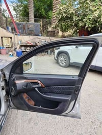 مارسدس غواصة w220 s350. 2003   فول مواصفات كفالة عامه عدا قطعه وحدة صب...