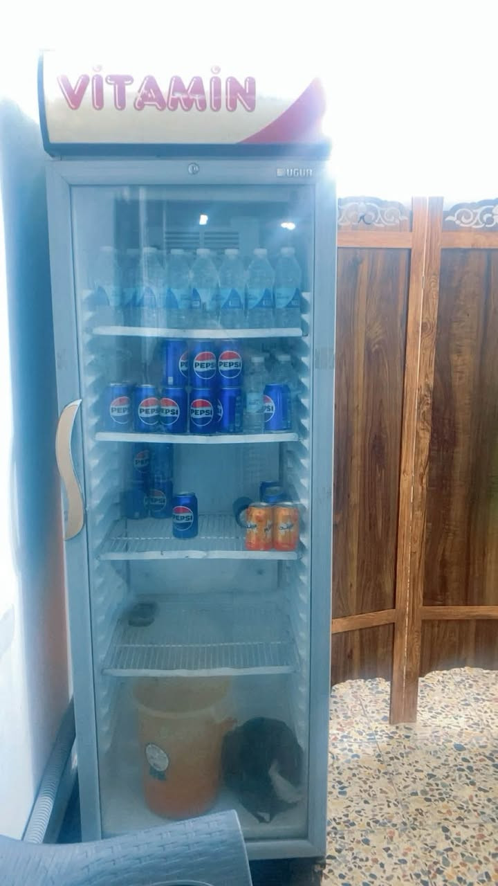 سلام عليكم مطعم كامل للبيع. ***********
