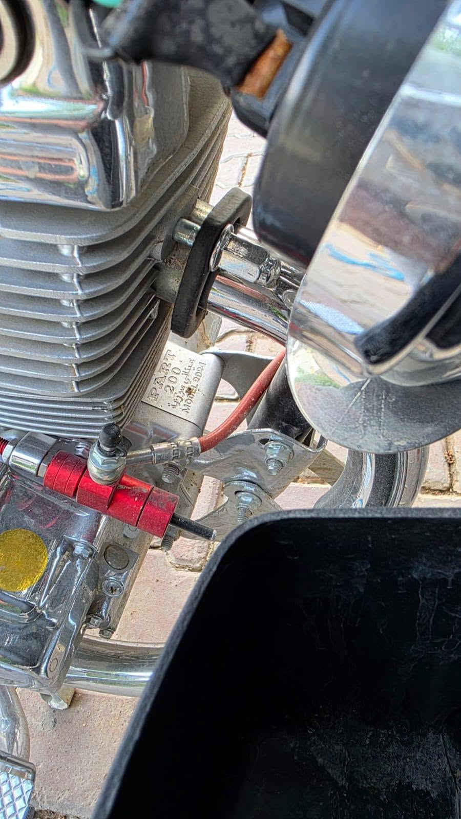 السلام عليكم متوفر بارت 200cc نيكل 
موديل 24 مخزن ماشي 300 كيلو متر 
دبل سويج ودبل بصمة تشغيل عن بعد 
بطارية تعبانة لان الدراجة مخزنة 
السعر 1200 
مكاني بغداد الدورة جمعية خير لله 
رقم ***********
