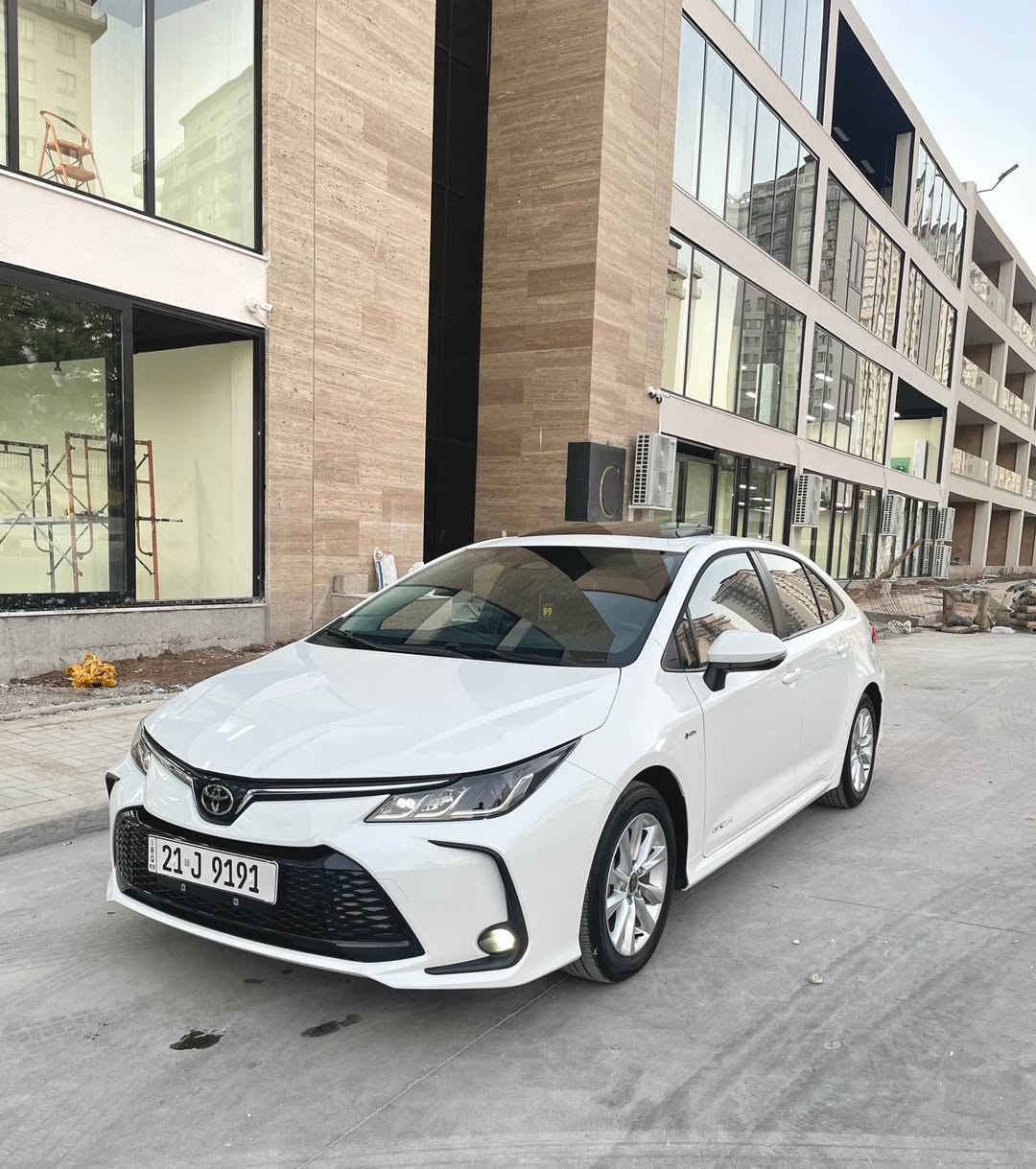 Corolla 2025 HEV 
کامل جوانکاری کراوە 
و باڵی سندوق
 گاعی قاڵب 
گاعی شه‌ریكه‌ی ڕانه‌خراوه‌ 
٢ به‌صمه‌ی شه‌ریكه‌ی له‌گه‌ڵه‌ 

‎١٤ هه‌زار رۆیشتووە 
‎بی بۆیاخ بی سارد بی تەزرە
هەمووی بەشەرت
سۆنه‌رم داناوه‌
نرخ 173$ مامه‌ڵه‌یه‌كی كه‌م 
*********** السليمانية, العراق
