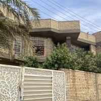 شارع الستين • ٣٠٠م • كراج وحديقة