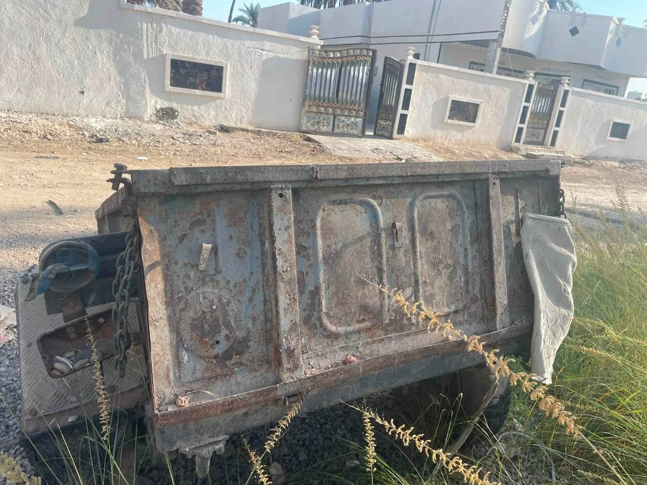 مقطوره للبيع تايراتهه موزينه وباقي نظيف  اني مكلف بل نشر مكانهه بغداد
رقم صاحبهه ‭***********‬
