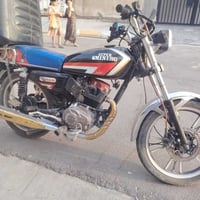 🏍️ دراجة 5 كير موديل 2025 للبيع 🔹 بيها نقوصات ويرادلها ترتيب 🔹 الأوراق...