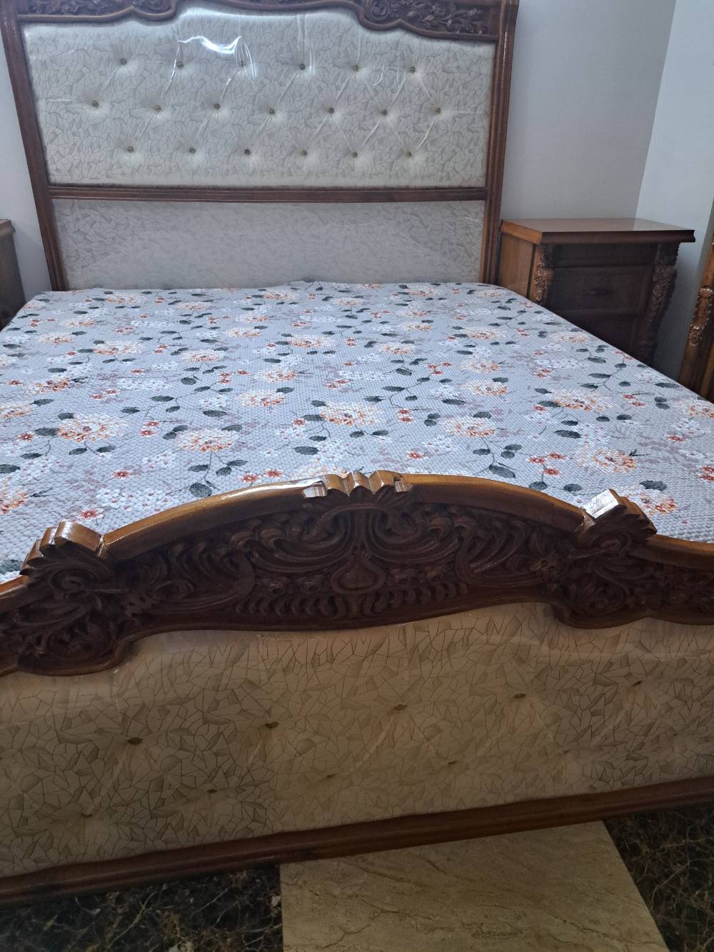 غرفة • بحالة جيدة • بغداد