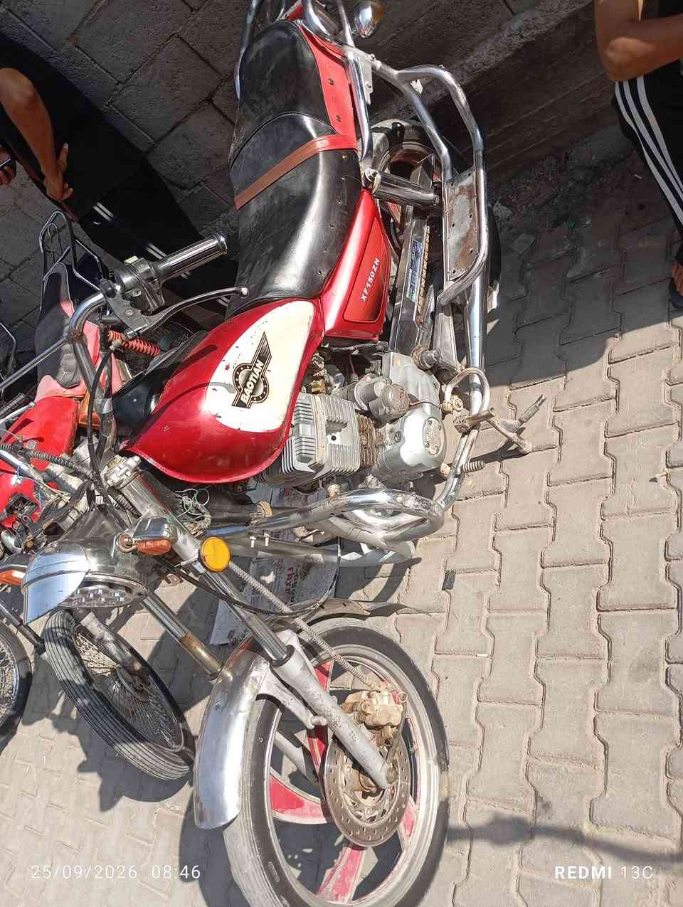 للبيع موديل 15, اوراق أصولي
جاهزه السعر 375 وبيها مجال
مكانها الوركاء الكرامه
***********

نص مكتوب في الصور:
- 25/09/2026 08:46 REDMI 13C
- 25/09/2026 08:45 REDMI 13C
