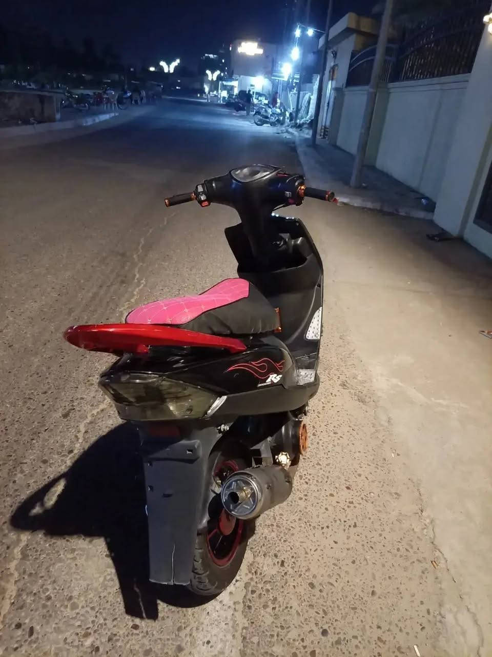 سلام عليكم دراجه البيع ماكس عداله دراجه نضيفه كلش محرك برغي 🔩 ما مفتوح بي مكاني كربلاء الكنطره البيضاء  رقمي التواصل ‏‪***********‬‏ بي وتساب
