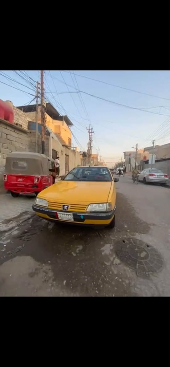 بيجو  405 2011بسمي سياره كامله كير مكينه تبريد بديه جديد ستوه ملكوطه خياسات كهربائيه على وضع الشركه سياره حداديه جديده التواصل على الرقم ***********
