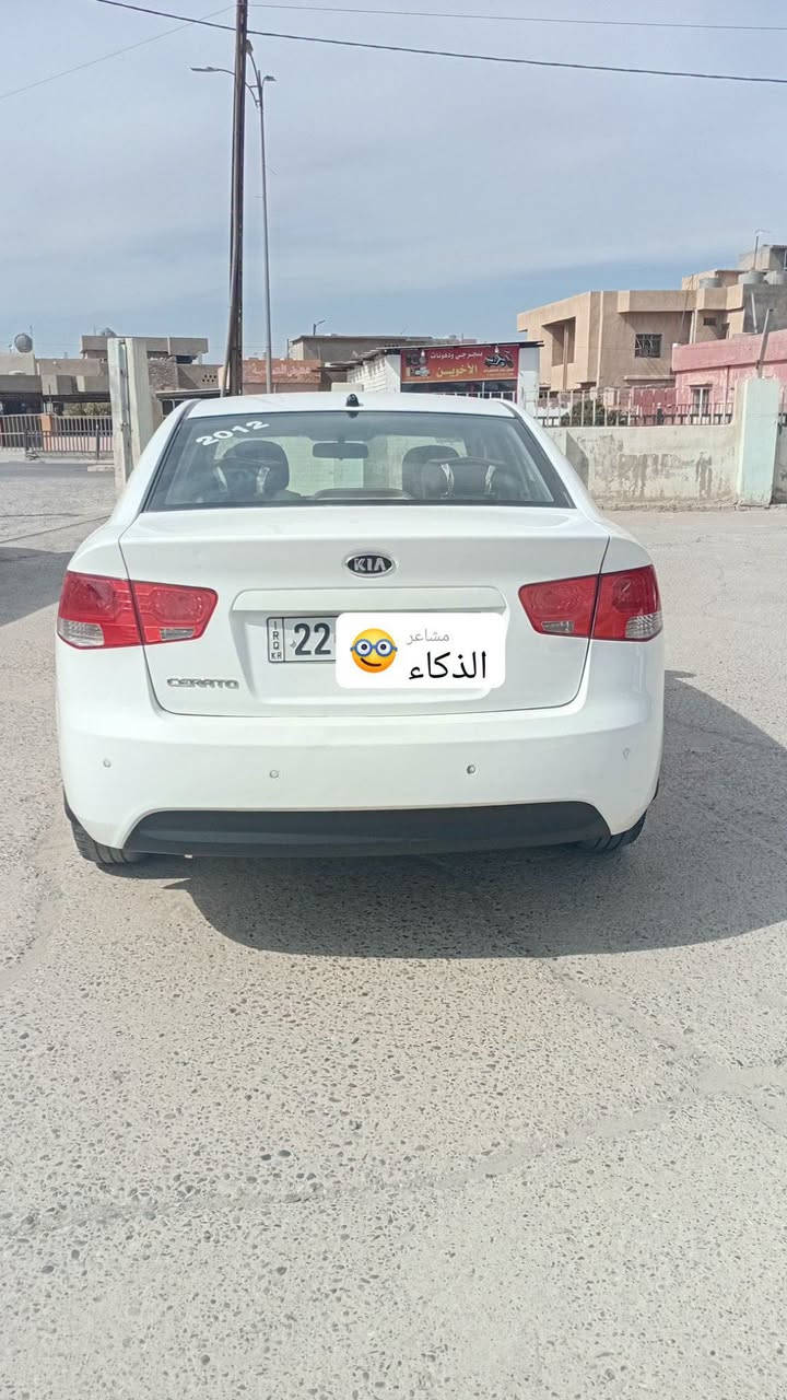KiA...SERATO..16..DHOOG..22.
كيا سيراتو..٢٠١٢ .... خليجي 
رقم أربيل: 22
السياره: مجهزه رقم سنويه جديد 
#ملاحظة : السياره يوجد صبغ ربع بوند جهة سائق بدون داخل . + محرك وكير شرط 
المواصفات: 
تحكم ستيرن جهتين 
كشن جك 
حساسات خلفي 
داخل مروني 
ويل كب ١٨ 
اشاره فى مراه 
مراه شفط 
#السعر ....... خاص 
#الاتصال: ***********_*********** 
#العنوان : الموصل _ الحمدانية/ معرض نجيب اوفي للسيارات

نص مكتوب في الصور:
- مشاعر الذكاء