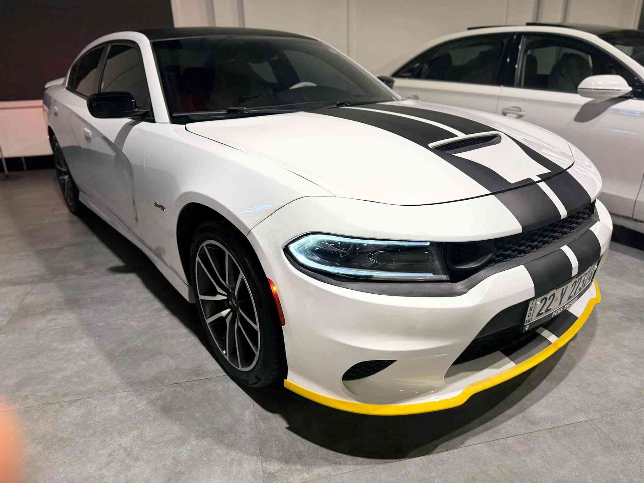 السلام عليكم
دوج جارجر ( DODGE CHARGER ) 

🔹الفئه : R /T

🔹موديل: 2023

🔹رقم السياره: اربيل تسجيل جديد 

 🔹تحويل  وكالة بأي وقت سنويه وهزه جديده    

🔹المحرك: 8 سلند 5700 ( كفاله )

🔹المسافه المقطوعه ؛ 25 MI ( ماشيه قليل )

🔹حاله السياره :  ( وضع الشركة )
*********************************************
🔹شاشه كبيره مع نظام ملاحه نفكيشن GPS
🔹داخل جلد 
🔹ويل  حجم 20 
🔹 حساسات خلفيه 
‏🔹 تشغيل عن بعد
*********************************************السياره جديده جدا  ومابيه نقص حته كتلوكات مال الشركه وياها
*ويل اصلي حجم 20 مع تخم تاير جديد 
*محرك كير تبريد ع وضع الشركه كفاله
*حداديه ع وضع الشركه
💰سعر ؛255$💰

مكان السياره : اربيل

للاستفسار ؛ ***********

نص مكتوب في الصور:
- RT-2023