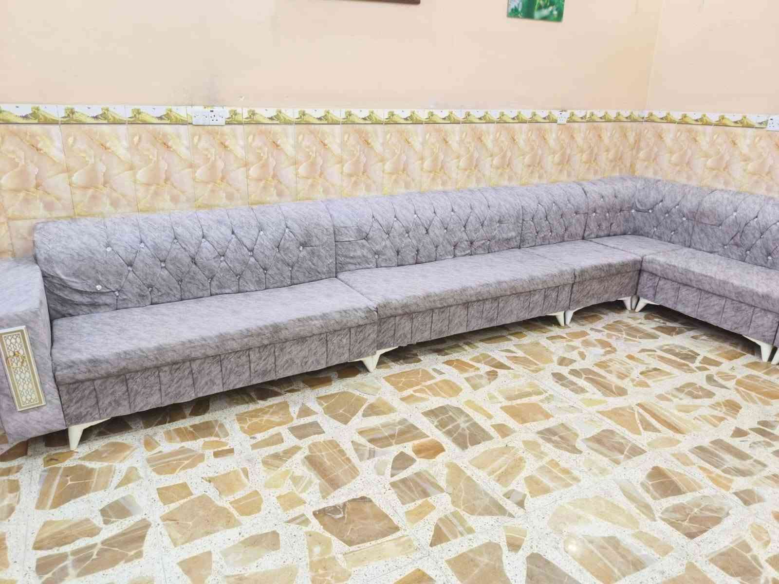 ديوان كربلاء • ٢٦ مقعد • نضيف