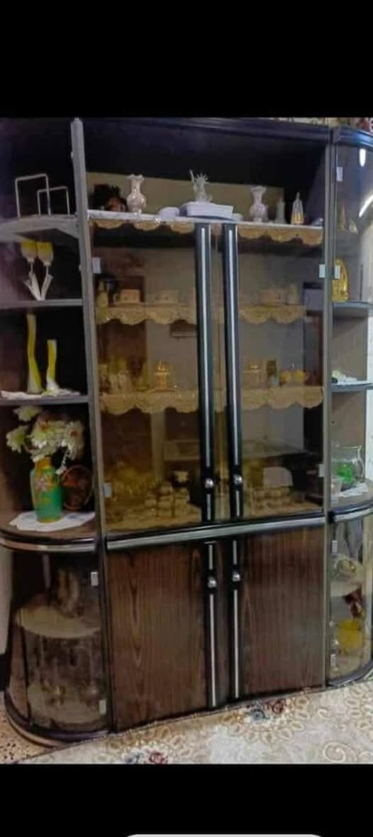 اغراض منزلية البيع بوفية إيطاليا ٢٢٥الف  بيها مجال ***********
