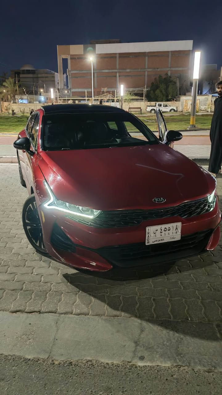 كيا k5 مديل GT2021. وارد امريكي حادث جاملغ وبنيد بدون دواخل. و3 قطع صبغ كلير من امريكا سيارة جاهزة بدون اي نقص ومواصفات الجيتي معروفه فول ل اخير رقم بغداد معوقين  تاخذ بسيارة وكاله يعني 
السعر المطلوب 145 وبيه مجال قليل

‭***********‬ البصرة, العراق
